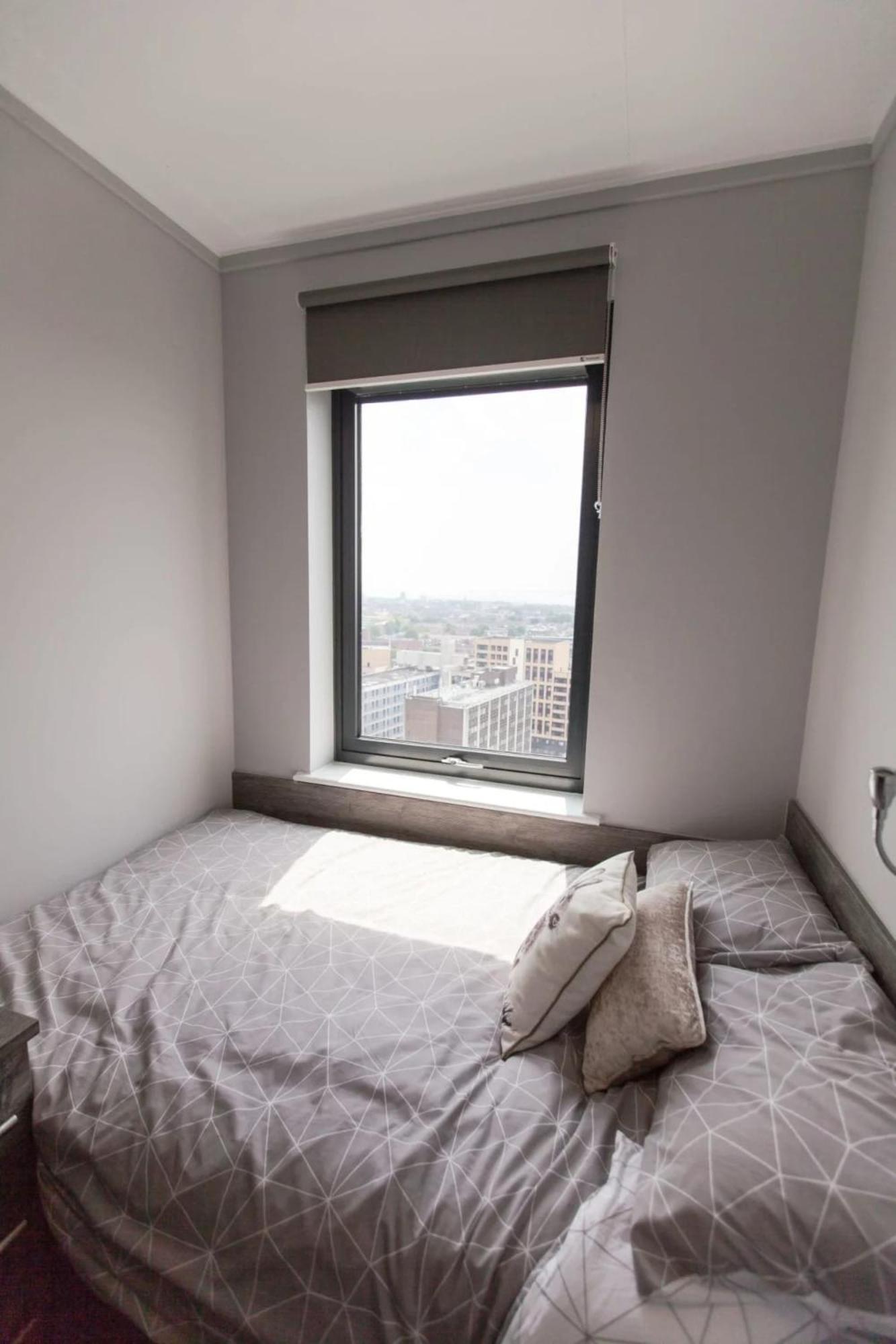 For Students Only Crown Place In Portsmouth Extérieur photo
